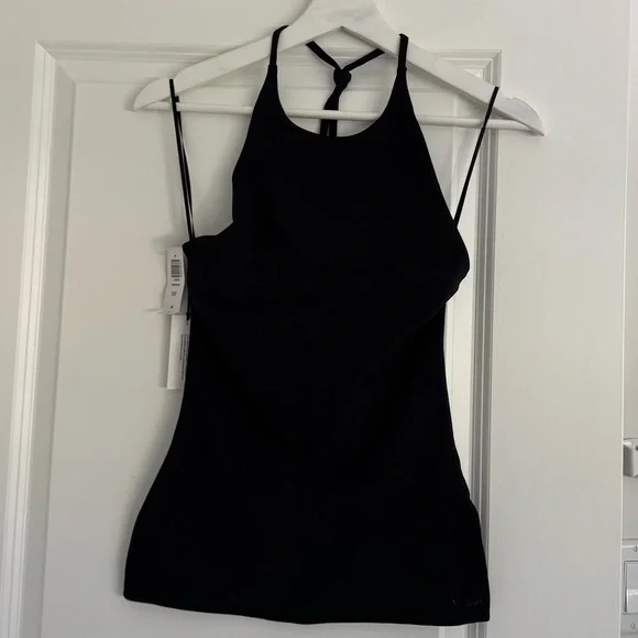 Behold Top - Picture 1 of 3